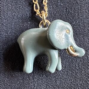 J Crew EUC elephant necklace. Enameled elephant pendant w/ goldtone trim & chain